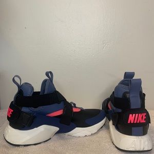 Huarache City Navy Blue & Pink